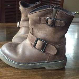 Dr Martens- girls brown leather “jiffy” boots